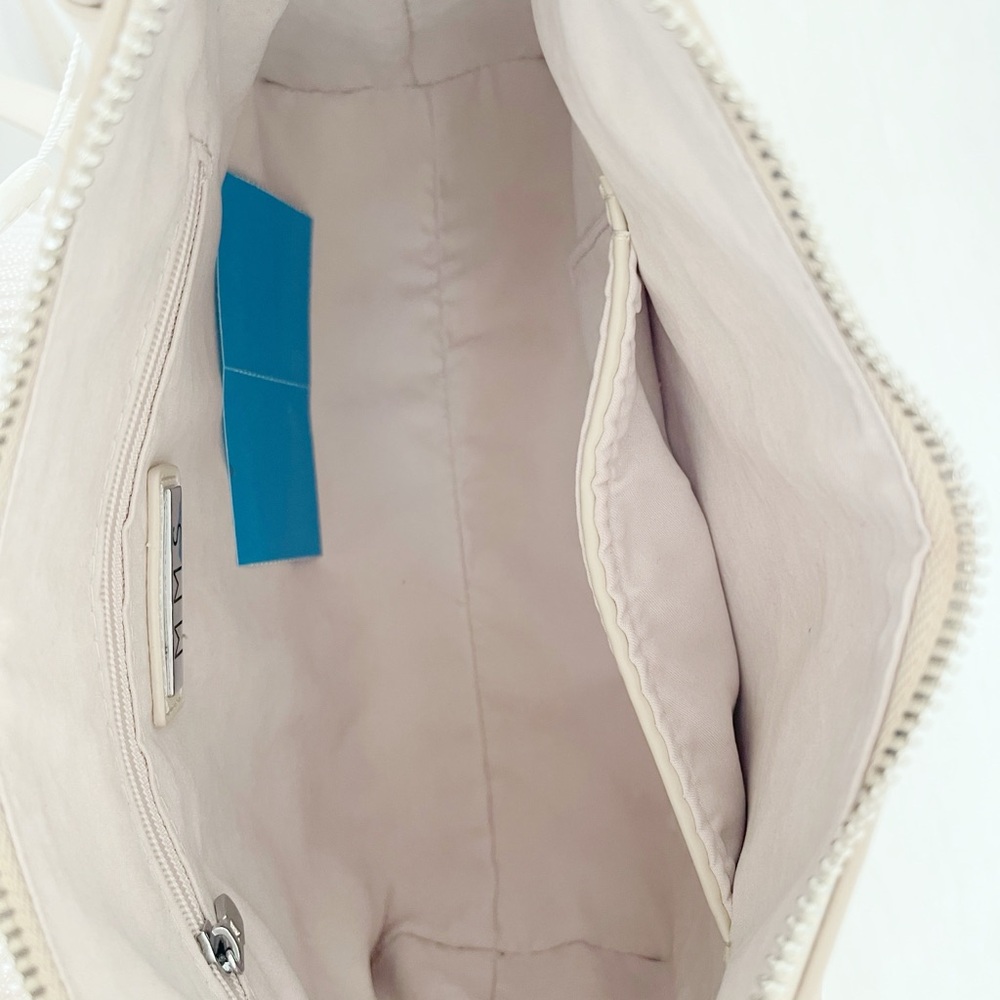 Structured Cream Handbag - Picture 3 of 3